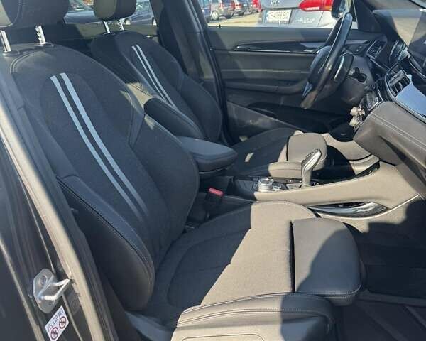 Серый БМВ Х1, объемом двигателя 2 л и пробегом 53 тыс. км за 29800 $, фото 5 на Automoto.ua