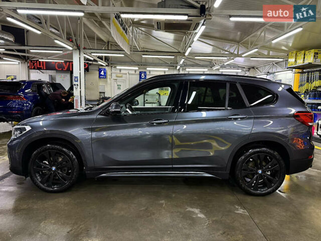 Сірий БМВ Х1, об'ємом двигуна 2 л та пробігом 53 тис. км за 29999 $, фото 6 на Automoto.ua