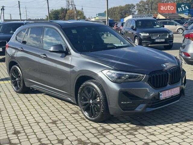 Серый БМВ Х1, объемом двигателя 2 л и пробегом 53 тыс. км за 29800 $, фото 3 на Automoto.ua