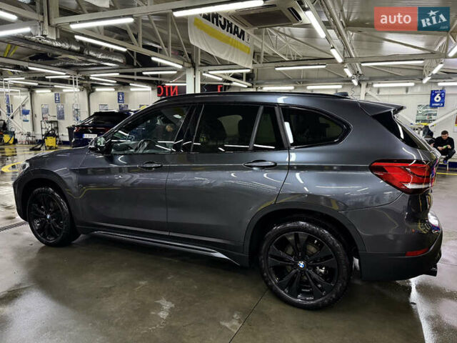 Сірий БМВ Х1, об'ємом двигуна 2 л та пробігом 53 тис. км за 29999 $, фото 5 на Automoto.ua