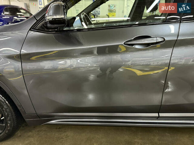 Сірий БМВ Х1, об'ємом двигуна 2 л та пробігом 53 тис. км за 29999 $, фото 12 на Automoto.ua