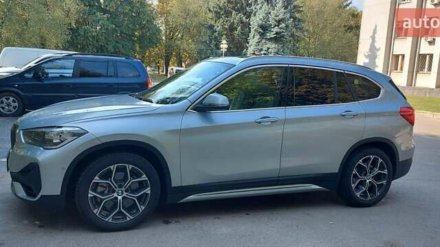 Сірий БМВ Х1, об'ємом двигуна 2 л та пробігом 48 тис. км за 23500 $, фото 4 на Automoto.ua