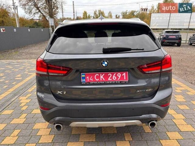 Сірий БМВ Х1, об'ємом двигуна 0 л та пробігом 180 тис. км за 22500 $, фото 7 на Automoto.ua