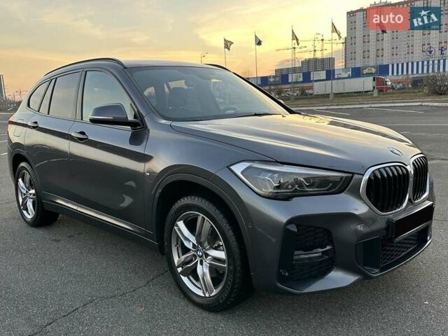 Серый БМВ Х1, объемом двигателя 2 л и пробегом 25 тыс. км за 34999 $, фото 5 на Automoto.ua