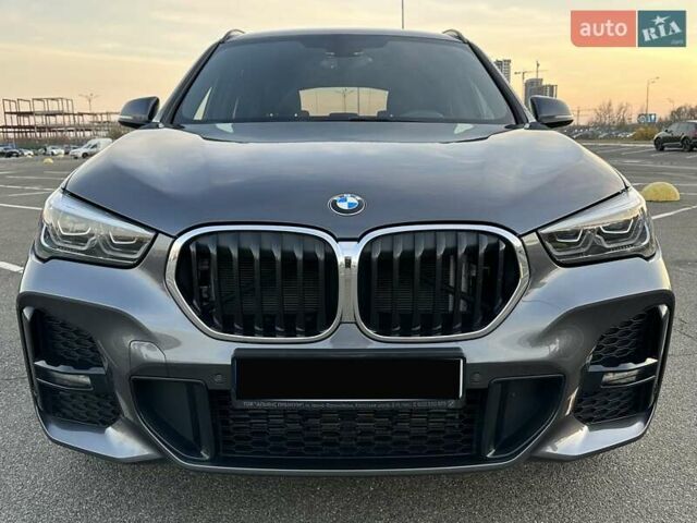 Серый БМВ Х1, объемом двигателя 2 л и пробегом 25 тыс. км за 34999 $, фото 4 на Automoto.ua