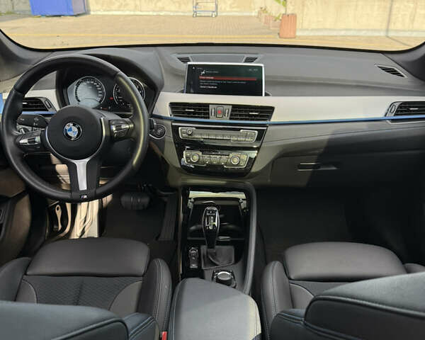 Серый БМВ Х1, объемом двигателя 2 л и пробегом 30 тыс. км за 41000 $, фото 2 на Automoto.ua