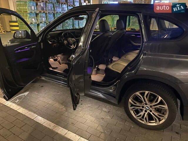 Серый БМВ Х1, объемом двигателя 2 л и пробегом 49 тыс. км за 36000 $, фото 5 на Automoto.ua