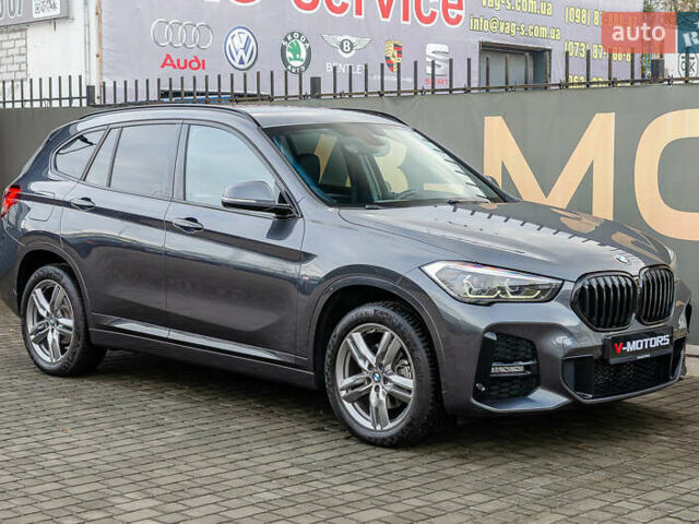 Серый БМВ Х1, объемом двигателя 2 л и пробегом 29 тыс. км за 34999 $, фото 2 на Automoto.ua