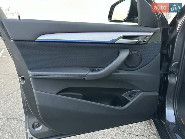 Серый БМВ Х1, объемом двигателя 2 л и пробегом 25 тыс. км за 34999 $, фото 12 на Automoto.ua
