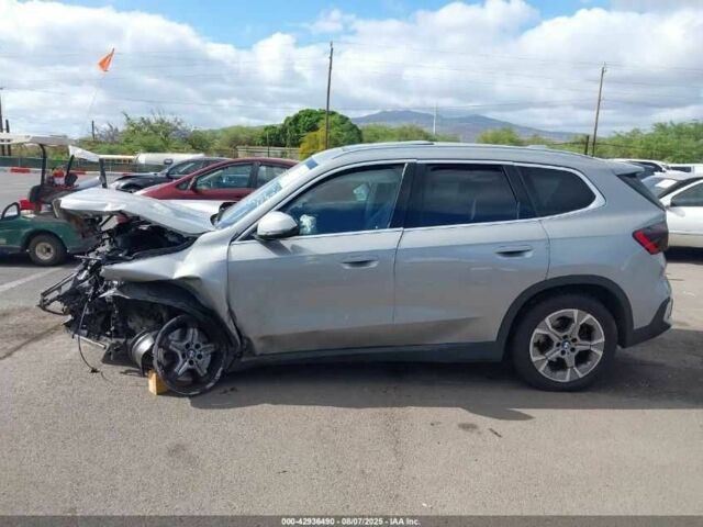 Сірий БМВ Х1, об'ємом двигуна 0 л та пробігом 1000 тис. км за 777 $, фото 1 на Automoto.ua