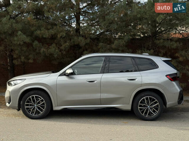 Сірий БМВ Х1, об'ємом двигуна 2 л та пробігом 37 тис. км за 44700 $, фото 2 на Automoto.ua