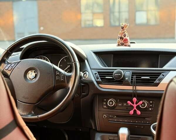 Синий БМВ Х1, объемом двигателя 2 л и пробегом 295 тыс. км за 11600 $, фото 15 на Automoto.ua