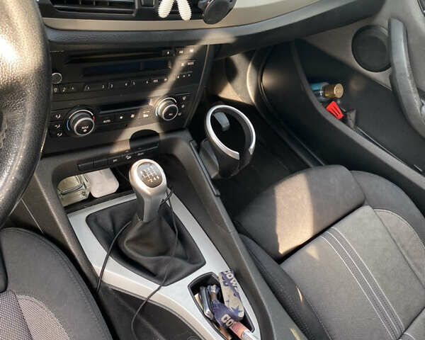 Синий БМВ Х1, объемом двигателя 2 л и пробегом 226 тыс. км за 10800 $, фото 13 на Automoto.ua