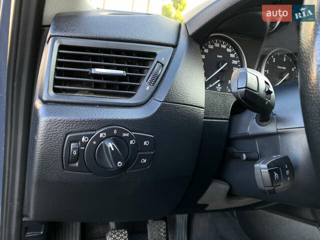 Синий БМВ Х1, объемом двигателя 2 л и пробегом 300 тыс. км за 8899 $, фото 61 на Automoto.ua