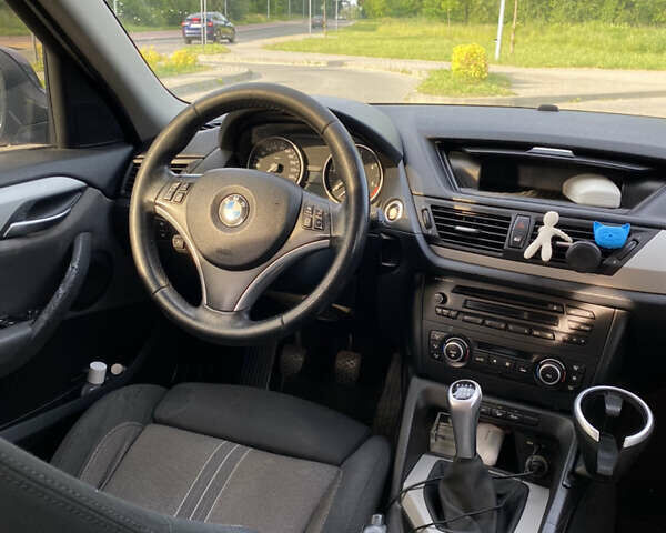 Синий БМВ Х1, объемом двигателя 2 л и пробегом 226 тыс. км за 10800 $, фото 10 на Automoto.ua