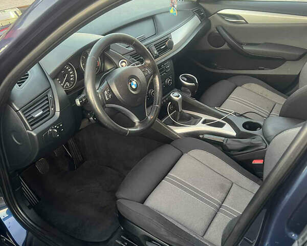 БМВ Х1 2010 в Яворове на Automoto.ua Синий БМВ Х1, объемом двигателя 2 л и пробегом 238 тыс. км за 11450 $, фото 1 на Automoto.ua