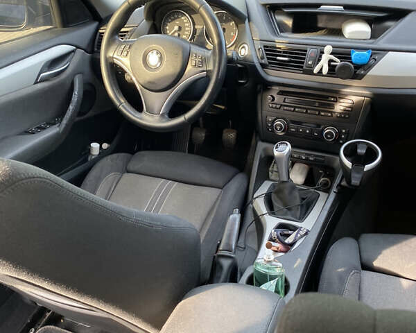 Синий БМВ Х1, объемом двигателя 2 л и пробегом 226 тыс. км за 10800 $, фото 8 на Automoto.ua