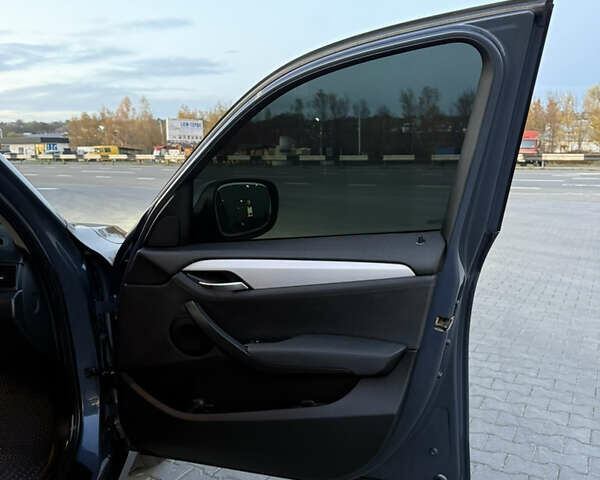 Синий БМВ Х1, объемом двигателя 2 л и пробегом 297 тыс. км за 11700 $, фото 38 на Automoto.ua