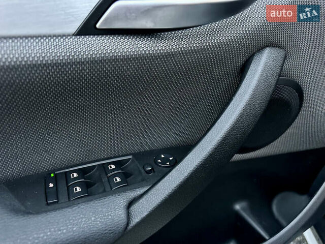 Синий БМВ Х1, объемом двигателя 2 л и пробегом 200 тыс. км за 9999 $, фото 17 на Automoto.ua