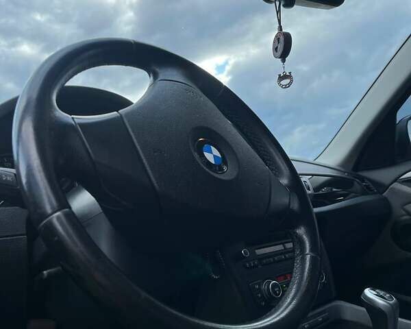 Синий БМВ Х1, объемом двигателя 2 л и пробегом 230 тыс. км за 12900 $, фото 22 на Automoto.ua