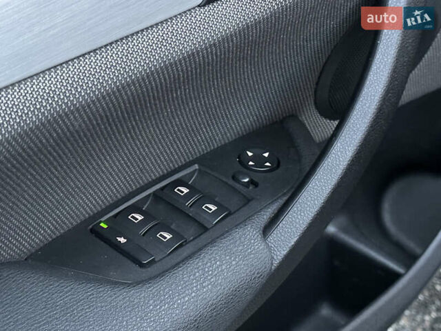 Синий БМВ Х1, объемом двигателя 2 л и пробегом 200 тыс. км за 9999 $, фото 45 на Automoto.ua