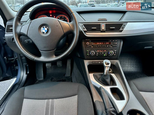 Синий БМВ Х1, объемом двигателя 2 л и пробегом 200 тыс. км за 9999 $, фото 49 на Automoto.ua