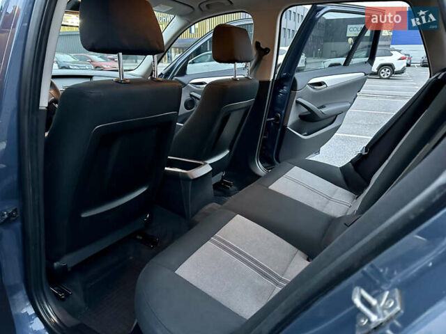 Синий БМВ Х1, объемом двигателя 2 л и пробегом 200 тыс. км за 9999 $, фото 43 на Automoto.ua