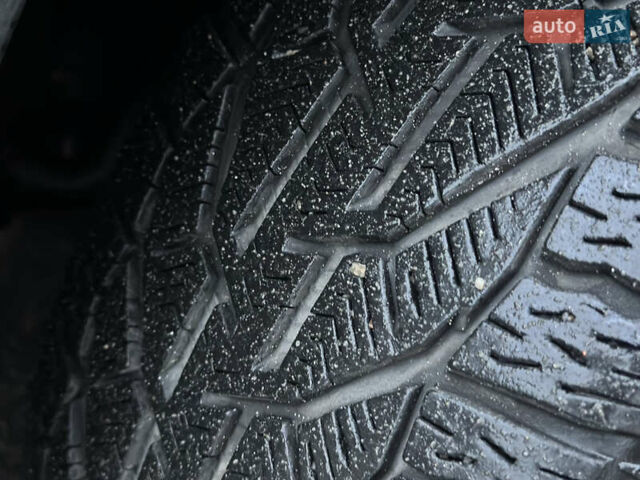 Синий БМВ Х1, объемом двигателя 2 л и пробегом 200 тыс. км за 9999 $, фото 60 на Automoto.ua