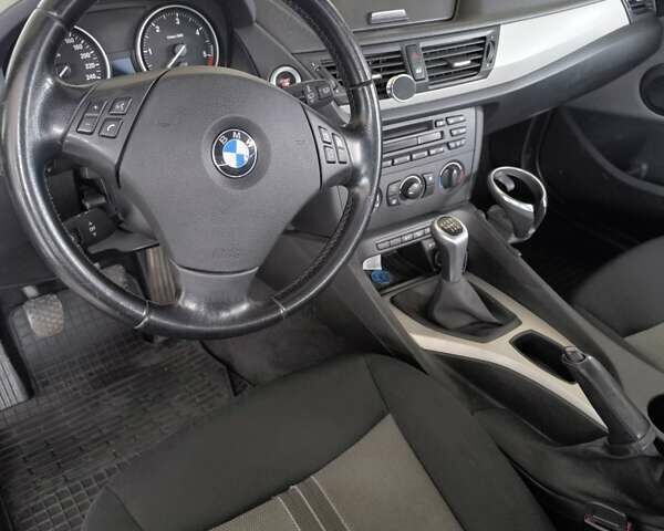 Синий БМВ Х1, объемом двигателя 2 л и пробегом 277 тыс. км за 8700 $, фото 10 на Automoto.ua