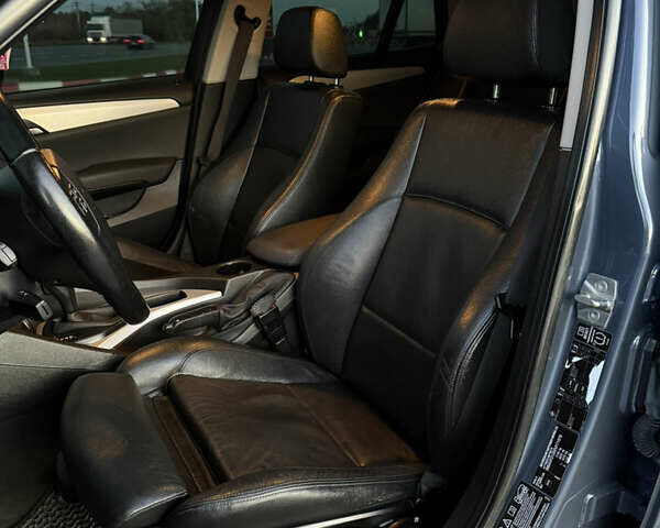 Синий БМВ Х1, объемом двигателя 2 л и пробегом 297 тыс. км за 11700 $, фото 29 на Automoto.ua