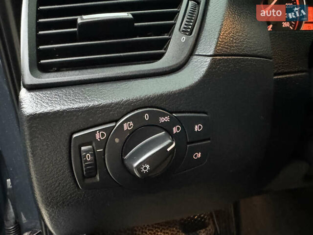 Синій БМВ Х1, об'ємом двигуна 2 л та пробігом 297 тис. км за 11499 $, фото 29 на Automoto.ua