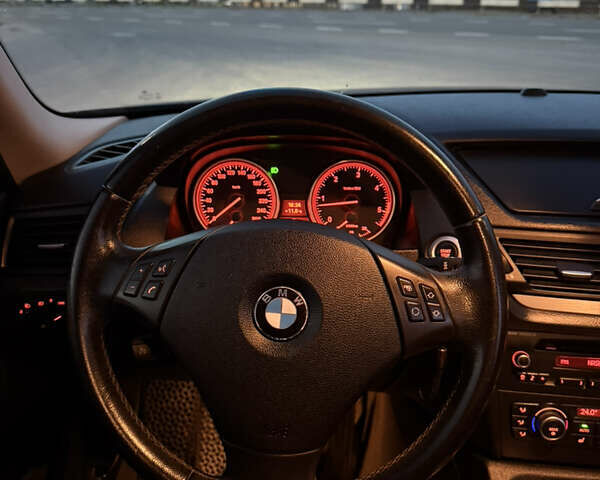 Синий БМВ Х1, объемом двигателя 2 л и пробегом 297 тыс. км за 11700 $, фото 48 на Automoto.ua