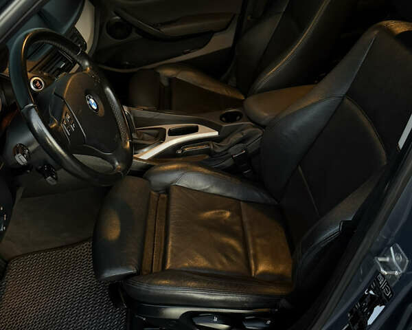 Синий БМВ Х1, объемом двигателя 2 л и пробегом 297 тыс. км за 11700 $, фото 31 на Automoto.ua