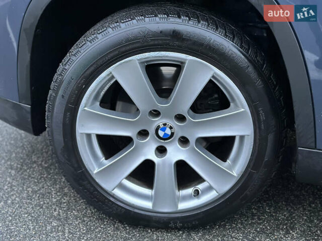 Синий БМВ Х1, объемом двигателя 2 л и пробегом 200 тыс. км за 9999 $, фото 7 на Automoto.ua