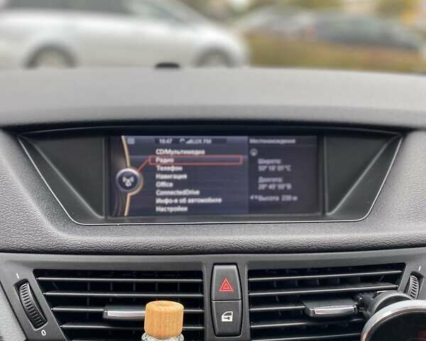Синій БМВ Х1, об'ємом двигуна 2 л та пробігом 272 тис. км за 12500 $, фото 8 на Automoto.ua