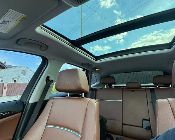 БМВ Х1 2012 в Львове на Automoto.ua Синий БМВ Х1, объемом двигателя 2 л и пробегом 142 тыс. км за 13800 $, фото 27 на Automoto.ua