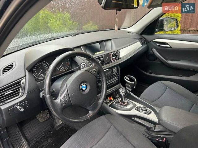 Синій БМВ Х1, об'ємом двигуна 2 л та пробігом 330 тис. км за 10500 $, фото 1 на Automoto.ua