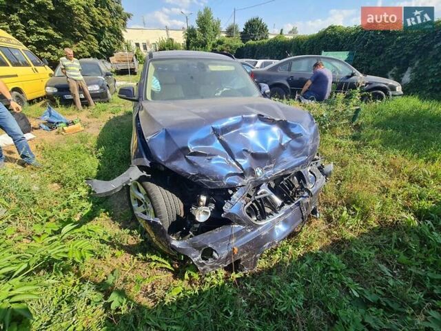 Синий БМВ Х1, объемом двигателя 2 л и пробегом 50 тыс. км за 6000 $, фото 8 на Automoto.ua