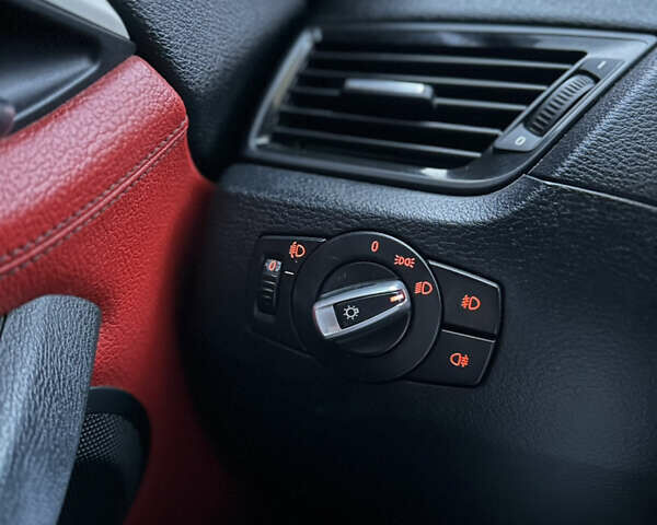 Синій БМВ Х1, об'ємом двигуна 2 л та пробігом 253 тис. км за 12700 $, фото 23 на Automoto.ua