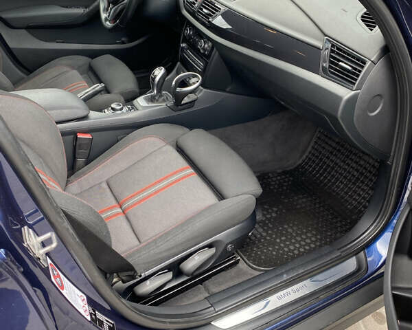 Синий БМВ Х1, объемом двигателя 2 л и пробегом 295 тыс. км за 11600 $, фото 8 на Automoto.ua