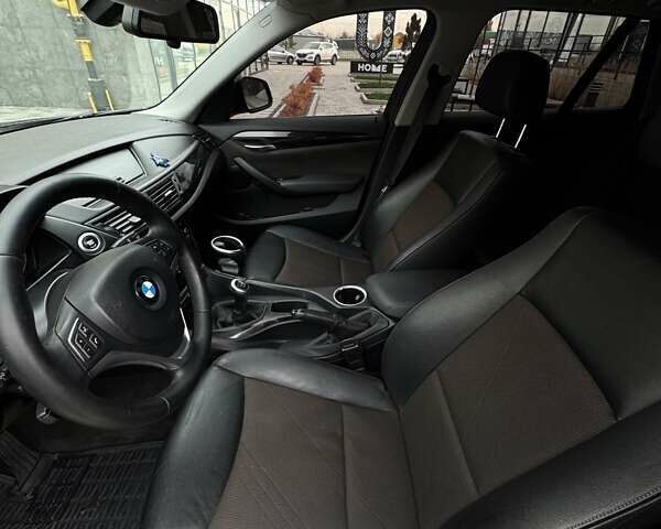 Синий БМВ Х1, объемом двигателя 2 л и пробегом 290 тыс. км за 10900 $, фото 10 на Automoto.ua