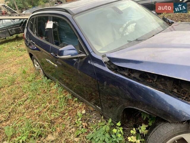 Синий БМВ Х1, объемом двигателя 2 л и пробегом 50 тыс. км за 6000 $, фото 27 на Automoto.ua