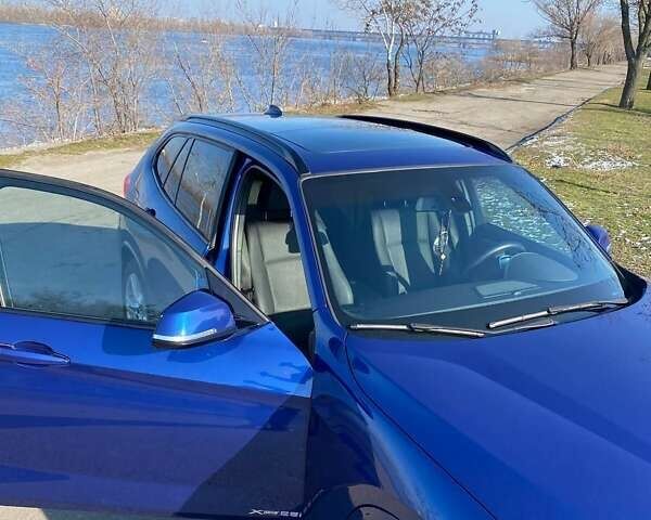 Синий БМВ Х1, объемом двигателя 2 л и пробегом 145 тыс. км за 13800 $, фото 10 на Automoto.ua