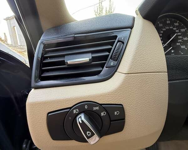 Синий БМВ Х1, объемом двигателя 2 л и пробегом 150 тыс. км за 13880 $, фото 22 на Automoto.ua