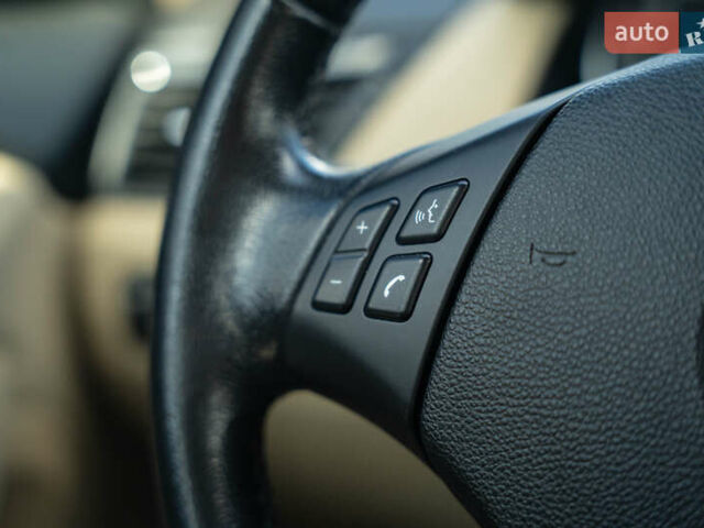 БМВ Х1 2015 в Черновцах на Automoto.ua Синий БМВ Х1, объемом двигателя 2 л и пробегом 224 тыс. км за 15500 $, фото 19 на Automoto.ua