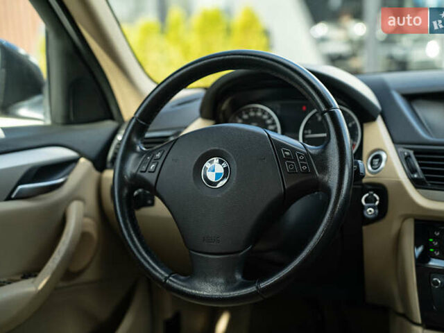 БМВ Х1 2015 в Черновцах на Automoto.ua Синий БМВ Х1, объемом двигателя 2 л и пробегом 224 тыс. км за 15500 $, фото 17 на Automoto.ua