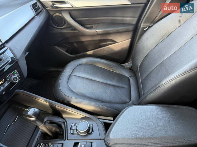 Синий БМВ Х1, объемом двигателя 2 л и пробегом 325 тыс. км за 15900 $, фото 35 на Automoto.ua