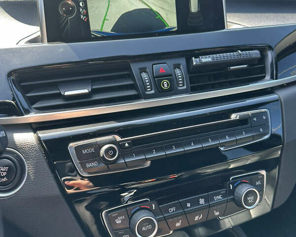 Синій БМВ Х1, об'ємом двигуна 2 л та пробігом 162 тис. км за 19900 $, фото 6 на Automoto.ua