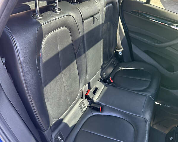 Синій БМВ Х1, об'ємом двигуна 2 л та пробігом 162 тис. км за 19900 $, фото 50 на Automoto.ua