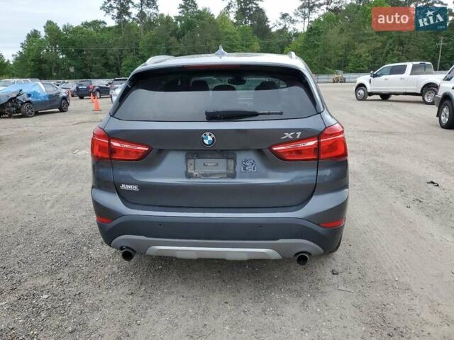Синий БМВ Х1, объемом двигателя 2 л и пробегом 142 тыс. км за 3400 $, фото 5 на Automoto.ua